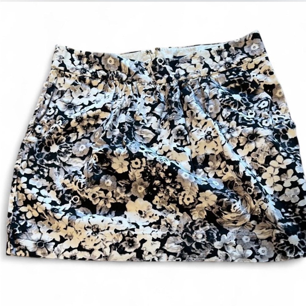 GAP Black and White Floral Mini Skirt
